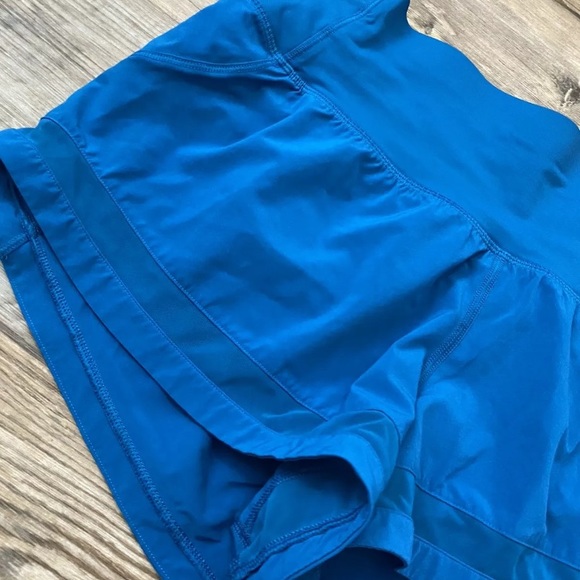 Lululemon Pace Perfect Short Size 8 - Picture 2 of 5